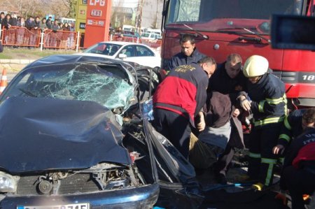 Uşak’ta trafik kazası: 2 ölü, 2 yaralı