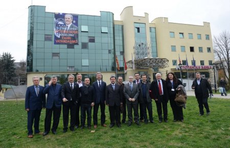 Üsküp'ten Büyükşehir Belediyesi'ne fahri hemşehrilik beratı