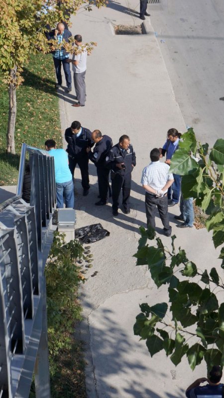 Üst geçit altında bulunan mühimmat, Emniyet’e götürüldü