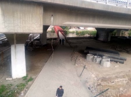 Üst geçitin başlangıç tarihi belli, bitiş tarihi boyalı