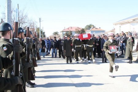 Üsteğmen Karaağaç, Erzincan’da toprağa verildi