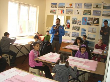 Üstün Zekalı Öğrencilere Model Uçak Kursu