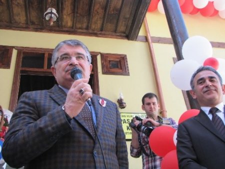 ÜTSO, tarihi evlere sahip çıkıyor