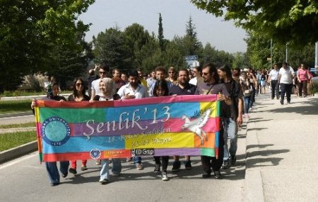 UÜ’de bahar şenliği başladı