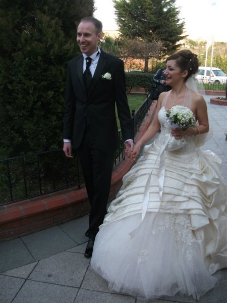 Uyanık Yabancı Damat 29 Şubat’ı Tercih Etti