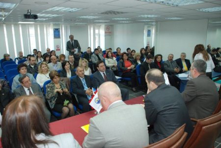 Uygulamalı Girişimcilik Eğitimi Alanlara Belgeleri Verildi