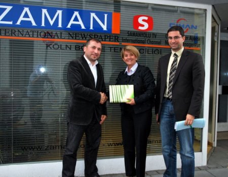 “uyum Yasası Göçmenlere Aidiyet Duygusu Verecek”