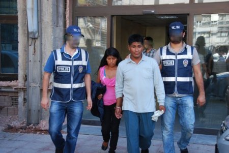 Uyuşturcuyu midelerinde taşıdılar