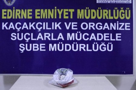 Uyuşturucu hap tacirleri yakayı ele verdi