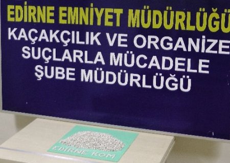 Uyuşturucu hap tacirleri yakayı ele verdi