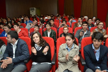 Uyuşturucu kullanan ünlüler sorusu Ceceli'yi terletti