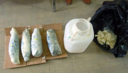 Uyuşturucu operasyonunda yakalanan 12 kişi adliyeye sevk edildi