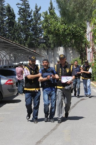 Uyuşturucu satıcılarının 'benim bölgem' kavgası cinayetle sonuçlandı