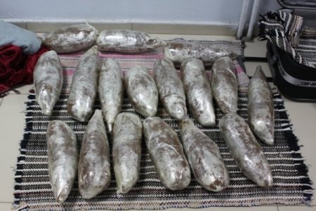 Uyuşturucu ticareti yapan 13 kişi tutuklandı