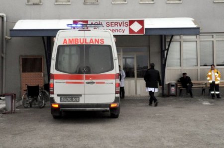 Uyuşturucu Ve Alkol Bağımlısı Baba Bir Yaşındaki Çocuğunu Hastanelik Etti