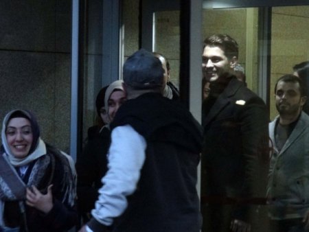 Uyuşturucudan sorgulanan dizi oyuncuları savcılıktan serbest bırakıldı