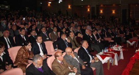 'üzerine Şiir Yazılacak Şehirlerin Başında Diyarbakır Var'