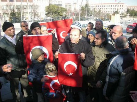 Uzman Erbaşlar Özlük Hakları İçin Meclis'e Yürüdü