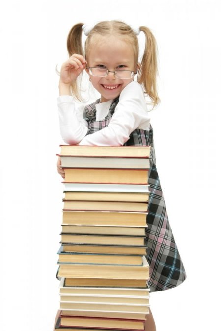 Uzmanlar uyarıyor: Yakından televizyon izlemeyin!