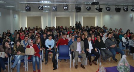 Vakfıkebir'de 'Trafik Kabare' isimli oyun büyük beğeni topladı