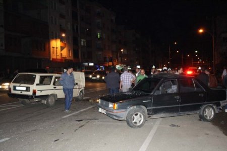 Vakfıkebir’de trafik kazası: 4 yaralı