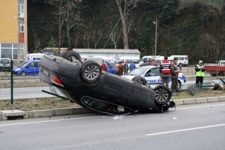 Vakfıkebir’de Trafik Kazasında 2 Kişi Yaralandı