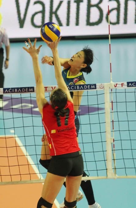 Vakıfbank: 3 - Fenerbahçe: 1