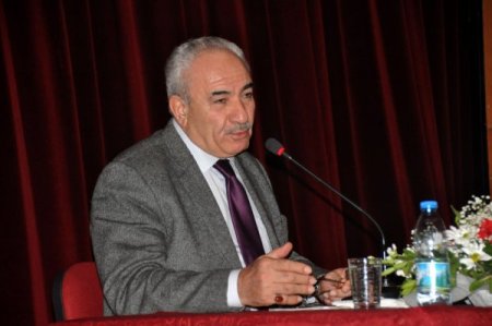 Vakkasoğlu: Turistler kadar bile Mevlana'yı bilmiyoruz