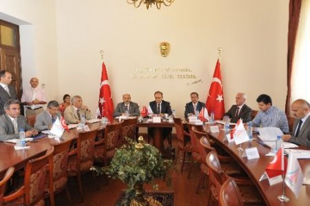 Vali Altıparmak: Baka, 3 İle De Eşit Hizmet Verecek