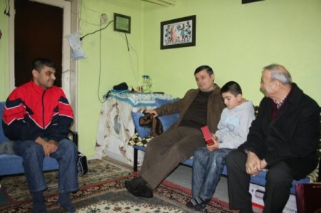 Vali Arslan, Engelli Vatandaşa Elektrikli Bisiklet Hediye Etti