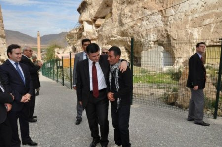 Vali Arslan Hasankeyf’i ziyaret etti