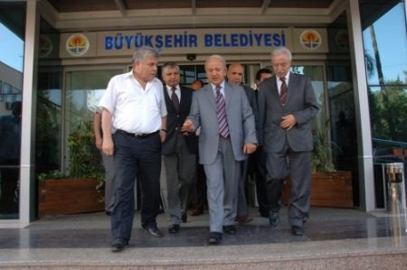 Vali Atış, Büyükşehir Belediye Başkanvekili Aldırmaz'ı Ziyaret Etti
