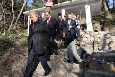 Vali Atış, Dağılcak'ta İncelemelerde Bulundu