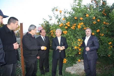 Vali Atış, Trafik Kazasında Hayatını Kaybeden Polis Memuru Özder'in Ailesine Taziye Ziyaretinde Bulundu