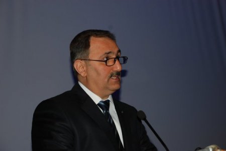 Vali Atış'tan Doktorlara: Benden 3 Bin 500 Lira Fazla Maaş Alıyorsunuz, Ağlamayın
