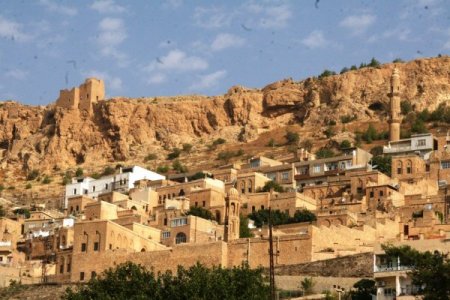 Vali Ayvaz: Mardin’in kültürünü, dillerini ve dinlerini yaşatıyoruz