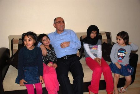 'Vali baba seviyoruz seni çok'