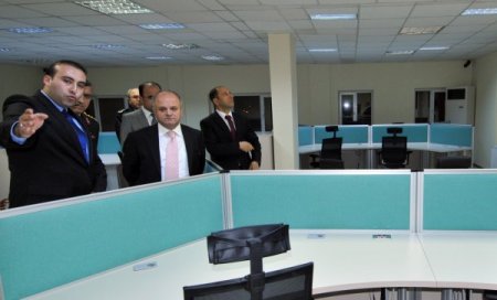 Vali Çakacak, 112 Acil Çağrı Merkezi'ni inceledi