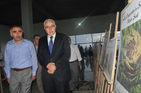 Vali Çakır, İş Adamları Ve Eğitim Gönüllülerine İftarla Veda Etti