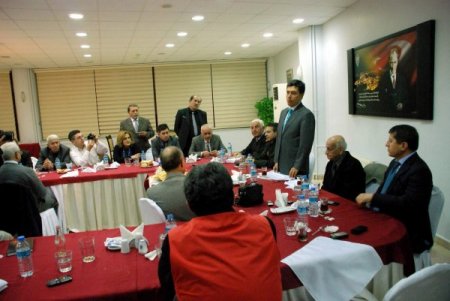 Vali Cengiz: Gazeteciler, idare ile halk arasında etkileşim görevi yapıyor