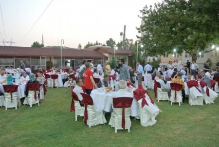 Vali Cerrah, Huzurevi Sakinleriyle İftarda Buluştu