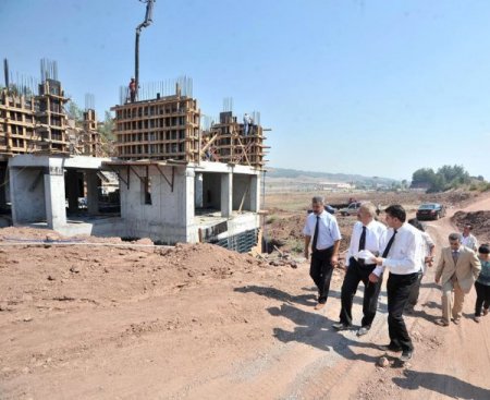 Vali Cerrah, Kadın Konukevi inşaatını inceledi