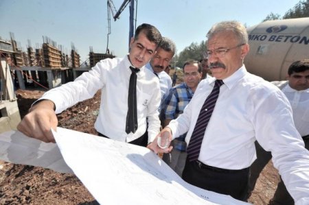 Vali Cerrah, Kadın Konukevi inşaatını inceledi