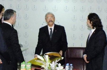 Vali Cerrah, 'Rüyalar Şehri 2023 Osmaniye Projesi'ni izledi