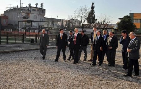 Vali Cerrah Yapılacak Üç Anaokulun Yerlerini İnceledi
