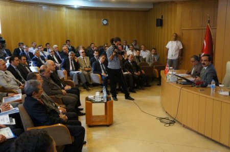 Vali Coş, kaçağa göz yuman kamu görevlilerine gözdağı verdi