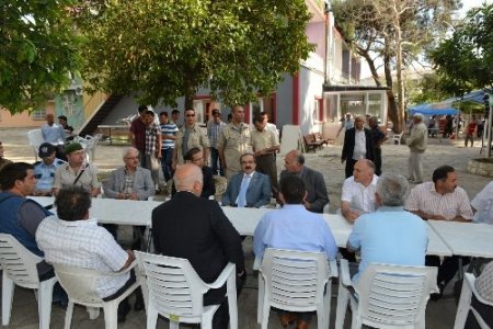 Vali Coş, Karaisalı’da muhtarlarla bir araya geldi