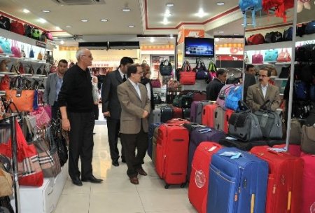 Vali Coş, Ulu Camii ve Melekgirmez esnafını ziyaret etti