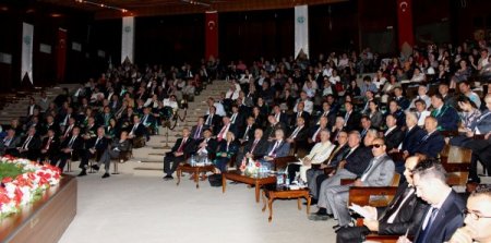 Vali Coş, yeni üniversiteler için ‘önkoşulsuz’ destek istedi