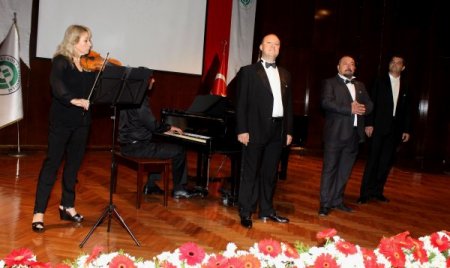 Vali Coş, yeni üniversiteler için ‘önkoşulsuz’ destek istedi